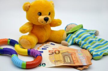 Children and Healthy Relationships with Money